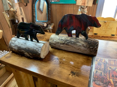 decorative bears with log base